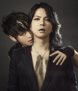 vamps「ahead-replay」アー写_499x580